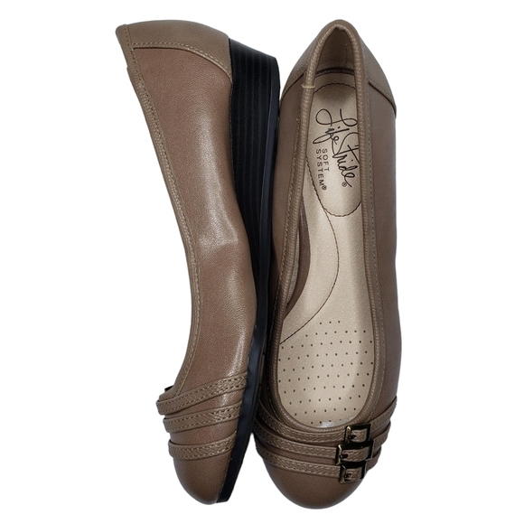 Life Stride | Brown Round Almond Toe Slip On Cushioned Wedge Flats Women's 6 - Picture 7 of 12